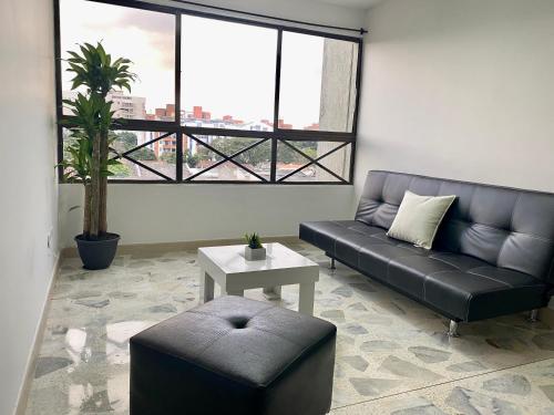 Apartamento completo con Parqueadero