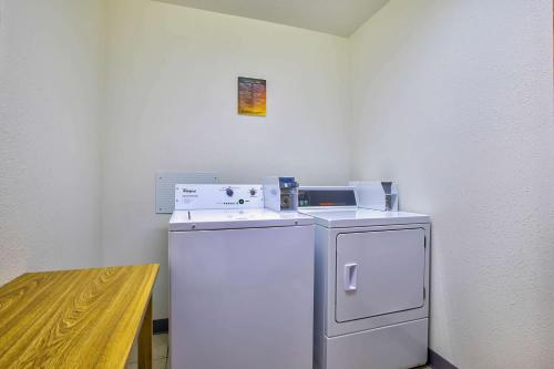 Motel 6-Percival IA - image 8