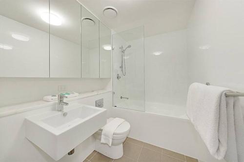 Incredible Waterview Apartment Neutral Bay G301 - image 8