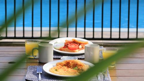 อาหารและเครื่องดื่ม, เฮอริเทจ ริเวอร์ มอเตอร์ อินน์ (Heritage River Motor Inn) in กราฟตัน