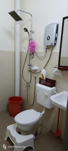Rawyna homestay segamat photo