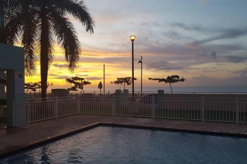 Summer all year! Oceanfront with Pool A/C in Aguadilla