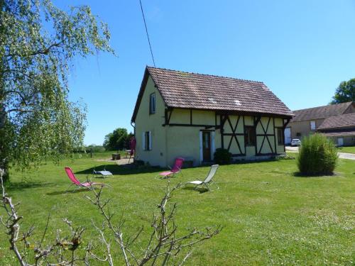 . Maison authentique de Sologne avec piscine partagée, jardin et 3 chambres - FR-1-489-12