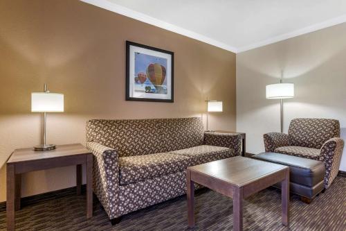 Best Western Airport Albuquerque Innsuites Hotel & Suites