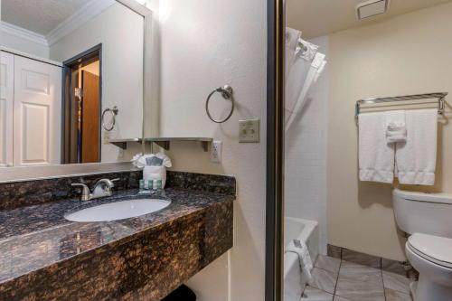 Best Western Airport Albuquerque Innsuites Hotel & Suites