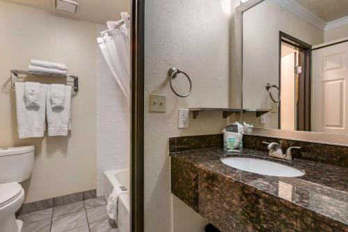 Best Western Airport Albuquerque Innsuites Hotel & Suites