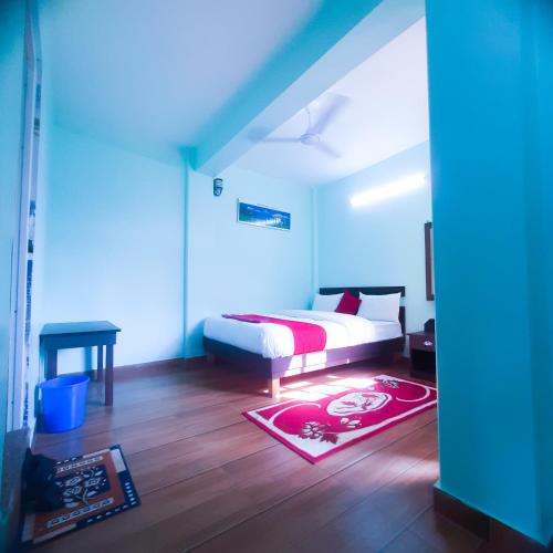 King Room image 7