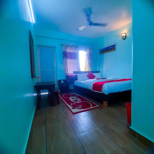 King Room image 9