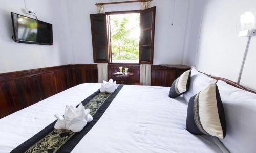 Superior Double Room image 8