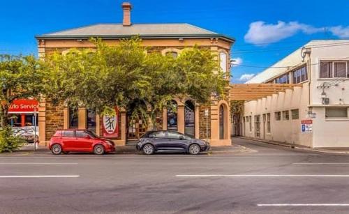 Studio 427/247 gouger st ex hotel room in city