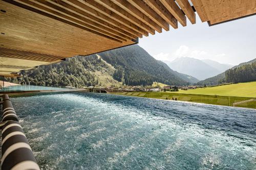 Alpine Luxury SPA Resort Schwarzenstein