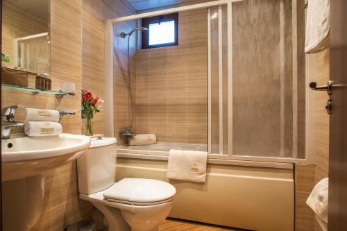 Uniqato Hotel - image 2