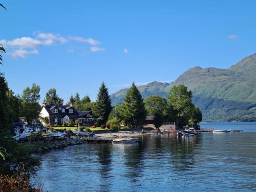 Culag Lochside Self Catering - Apartment - Luss