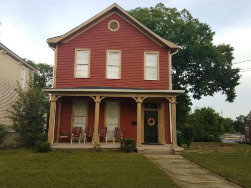 Suite 3 - Private Studio - Historical Home