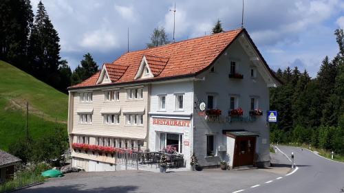 Schwellbrunn,Ferienwohnung mit Säntissicht - Schwellbrunn