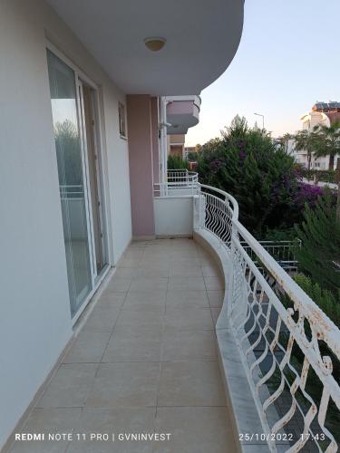 Side / Manavgat Esyali Daire