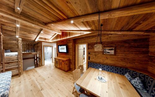 บริการและสิ่งอำนวยความสะดวก, Stadl Chalet Ischgl in เอเบเนอ