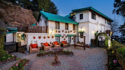 A szálláshely kívülről, Rokeby Manor in Landour