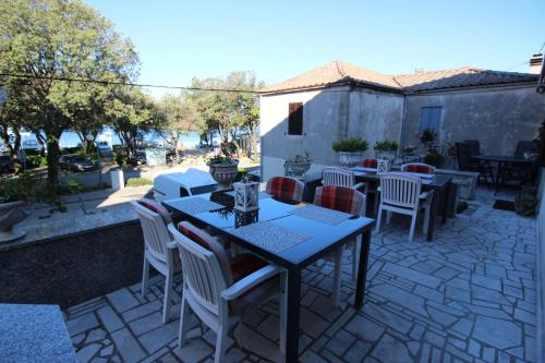  Apartment Milijana in Punat