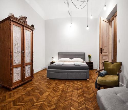 HOUSEHOST Apartment: Józefa Dietla 73/7, Krakow