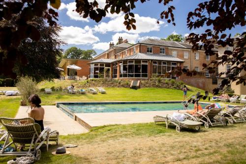 Mercure Newbury Elcot Park Hotel - image 9