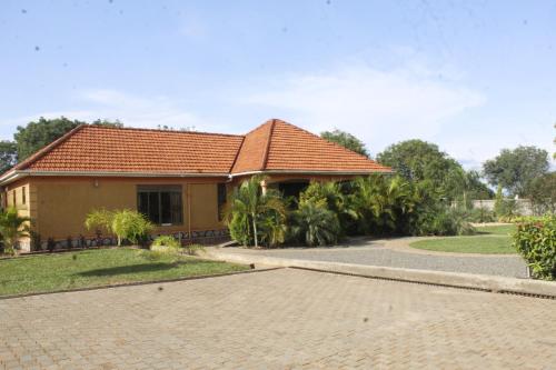 Terezina Guest House and Holiday home Pakwach Uganda in Arua