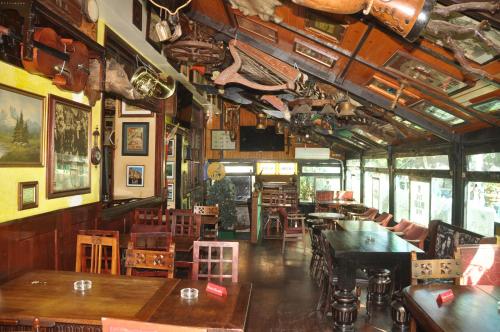 Restaurant, EAST WEST HOTEL near Musee Abderrahman Slaoui