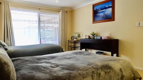 TL Warmest Homestay in Robina