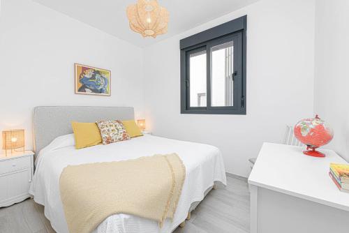 Apartment with Terrace image 7