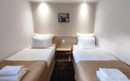 Hotel Gem - image 4