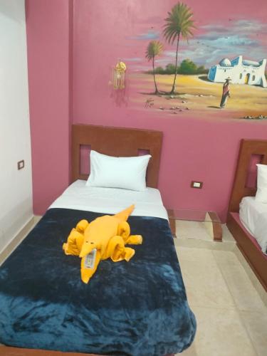 1 queen bed