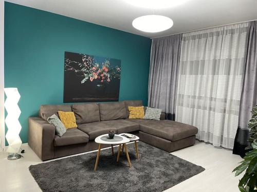 Modern Apartment at Train Station, Tirana (photo 2)
