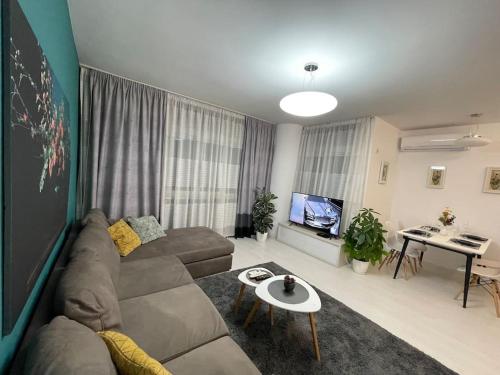 Modern Apartment at Train Station, Tirana (photo 5)