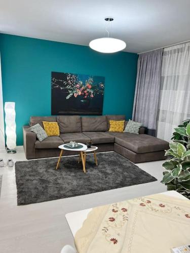 Modern Apartment at Train Station, Tirana (photo 4)
