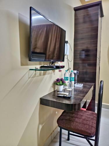 Facilities, BHIMAS INN -Puratchi Thalaivar Dr M G Ramachandran Central Railway Station Chennai in Chennai