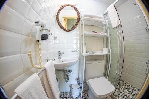 Buyukada Anastasia Meziki History Mansion