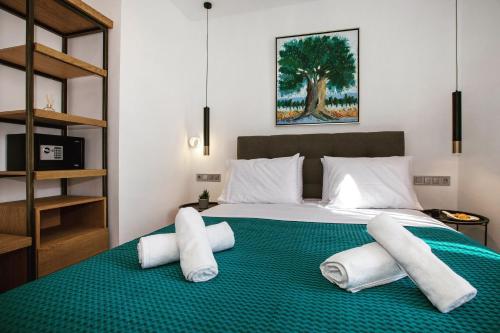Iconic Athens Suites, Atény