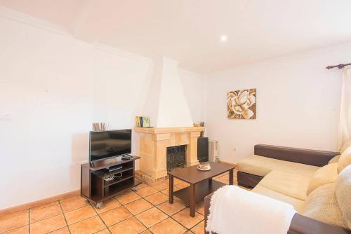 Villa Cari - Plusholidays - image 2