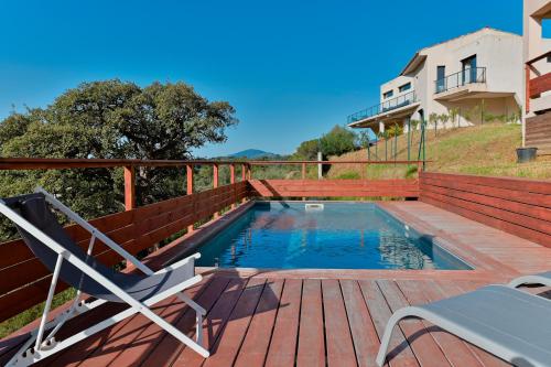 Villa Terrasse et Piscine à l'entrée de Porticcio