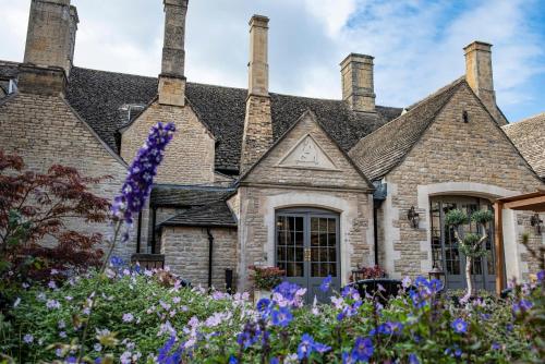 The Haycock Manor Hotel - Accommodation - Wansford