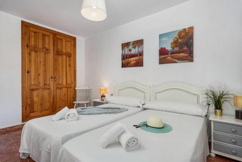Villa with Private Pool image 9