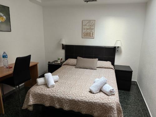 Hostal Alogar - image 13