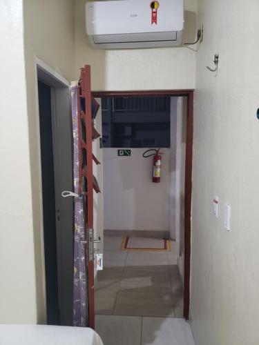 Standard Single Room image 4