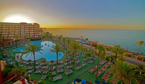 Holiday Premium Resort - image 2