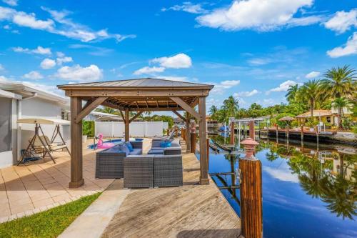 Waterfront new luxury villa with the pool