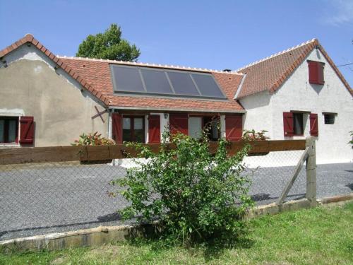 Gîte 3 chambres proche attractions avec jardin & Wi-Fi - FR-1-489-51 gîte à louer Dompierre-sur-Besbre