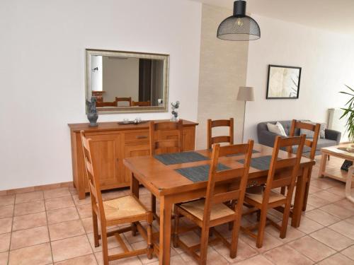 Gîte Cressanges, 3 pièces, 4 personnes - FR-1-489-57