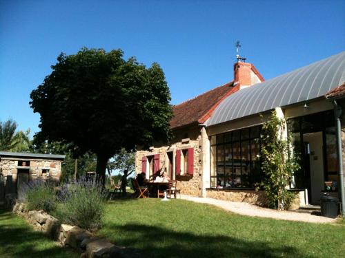 Gîte Beaune-d'Allier, 5 pièces, 8 personnes - FR-1-489-228 - Location saisonnière - Beaune-d'Allier