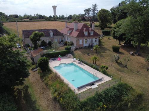 Gîte Neuvy, 2 pièces, 3 personnes - FR-1-489-373 - Location saisonnière - Neuvy