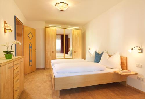 Hotel Garni Schieferle in Mutters